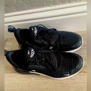 Nike Air 270’s